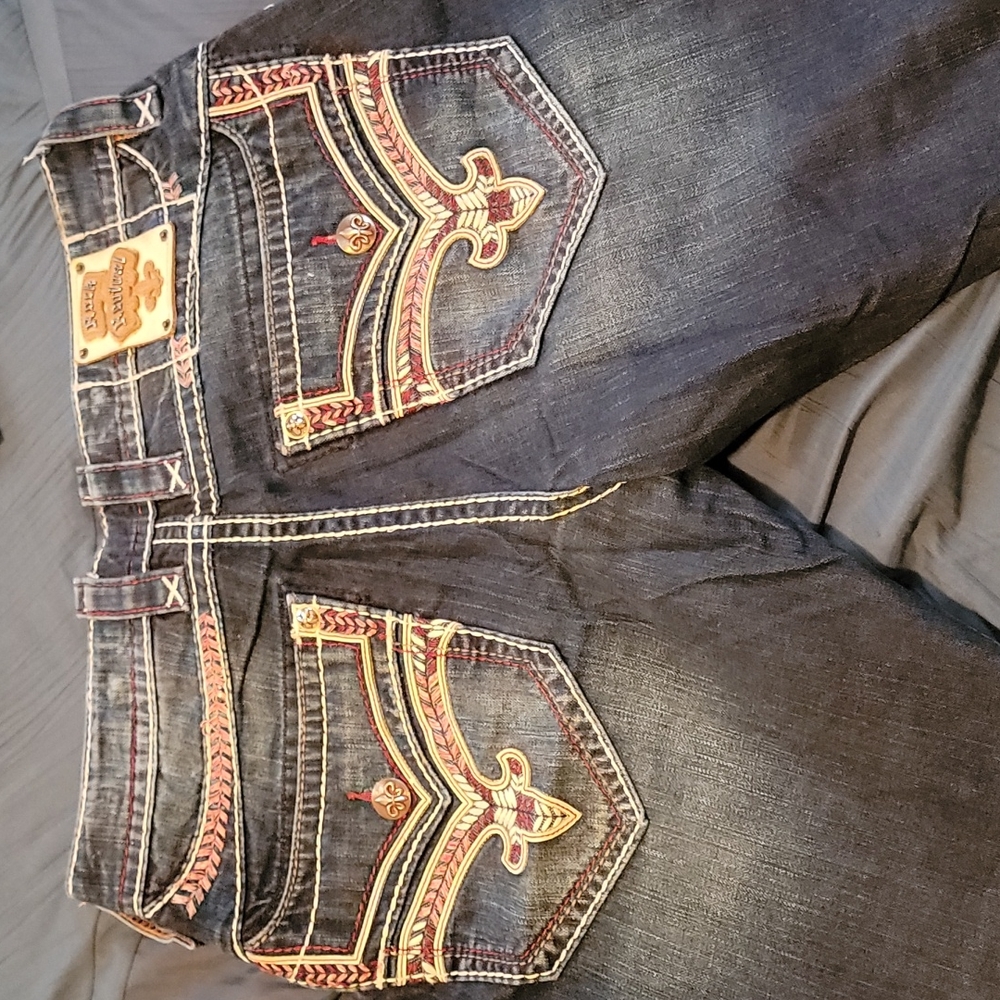 Rock Reveal jeans